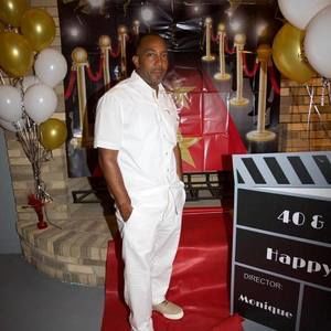 Meet your Posher, Gregory